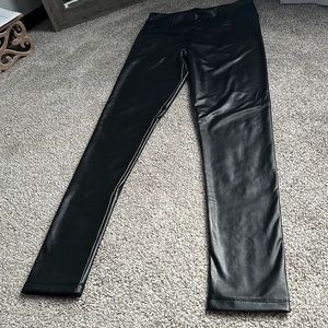Shinestar Buckle Faux Leather leggings